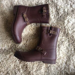 Maroon Sperry Rain Boots lightly worn
